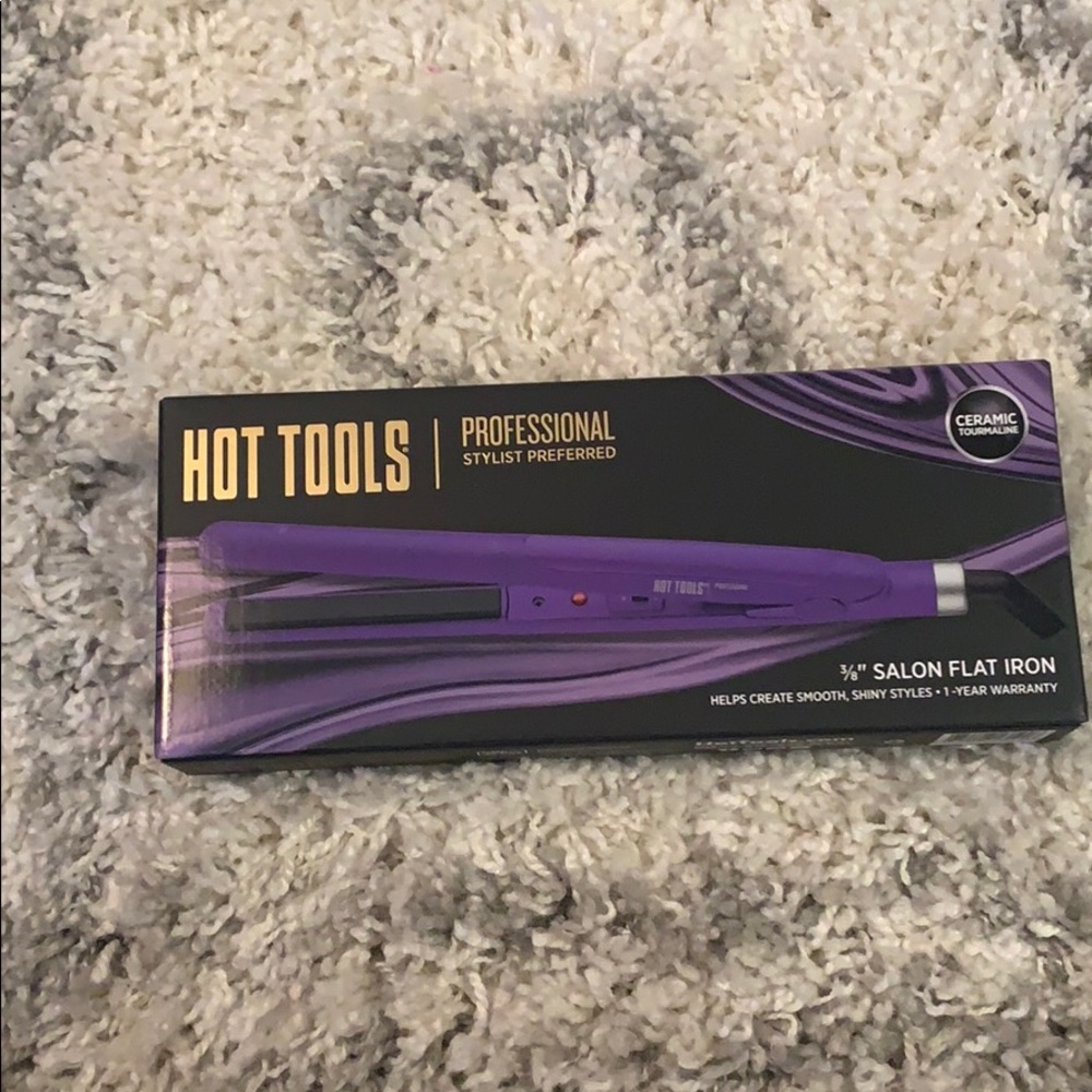 Hot tools hair straightener